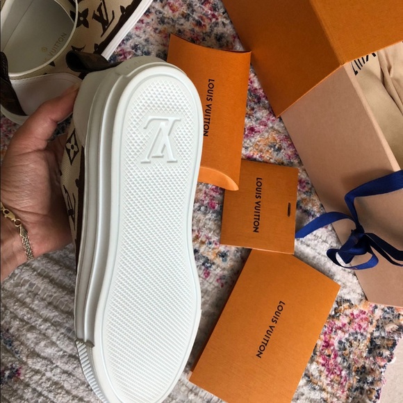Authentic Louis Vuitton Sneakers - Picture 4 of 8